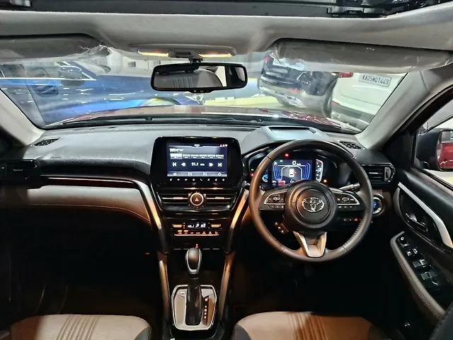 Used Toyota Urban Cruiser Hyryder V Hybrid [2023-2025] in Bangalore