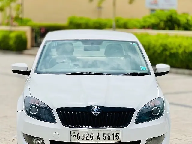 Used 2015 Skoda Rapid in Surat