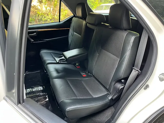 Used Toyota Fortuner 4x2 2WD Diesel 2.8L Turbo 6 Speed Manual in Delhi