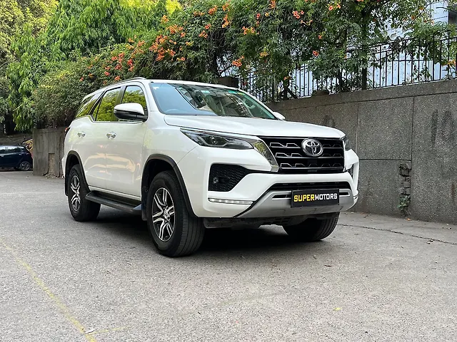 Used Toyota Fortuner 4x2 2WD Diesel 2.8L Turbo 6 Speed Manual in Delhi