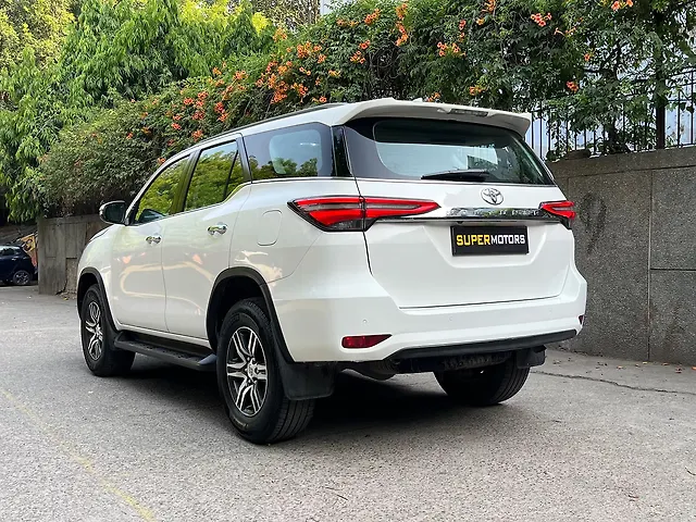 Used Toyota Fortuner 4x2 2WD Diesel 2.8L Turbo 6 Speed Manual in Delhi