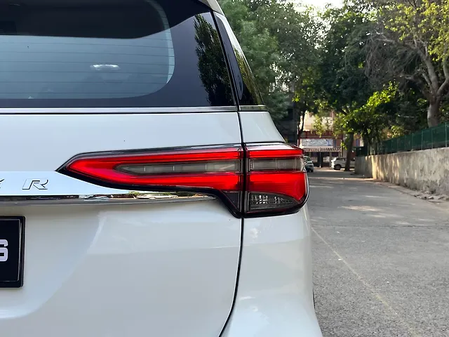 Used Toyota Fortuner 4x2 2WD Diesel 2.8L Turbo 6 Speed Manual in Delhi