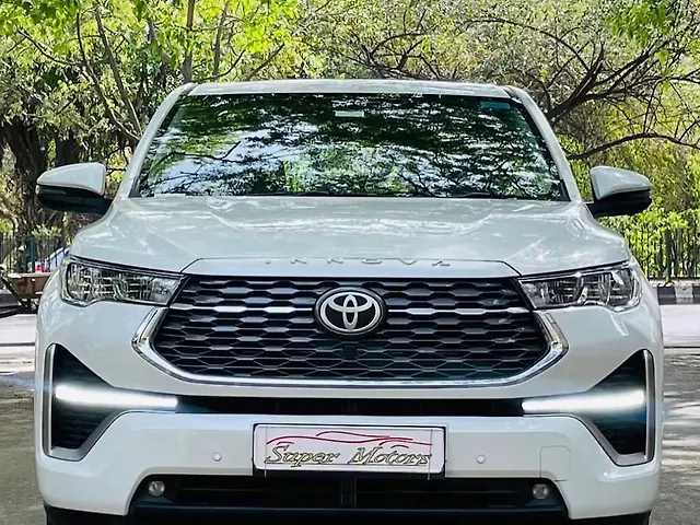 Used 2025 Toyota Innova Hycross in Delhi