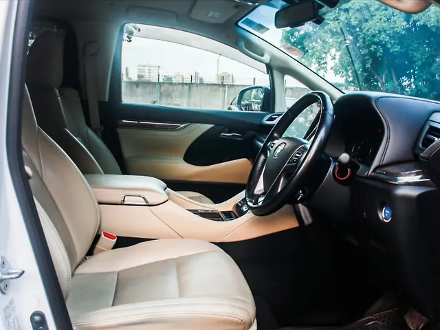 Used Toyota Vellfire [2020-2023] Hybrid in Mumbai