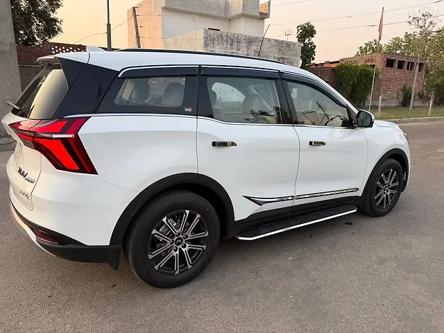 Used Mahindra Old Generation XUV700 AX 7 Diesel  AT Luxury Pack 7 STR [2021] in Ludhiana