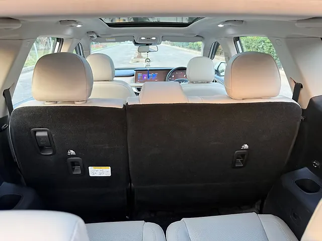 Used Mahindra Old Generation XUV700 AX 7 Diesel  AT Luxury Pack 7 STR [2021] in Ludhiana