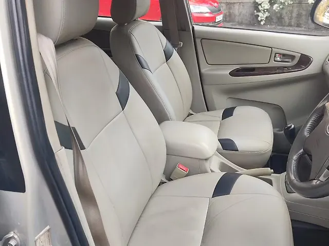 Used Toyota Innova [2013-2014] 2.5 VX 7 STR BS-IV in Mumbai