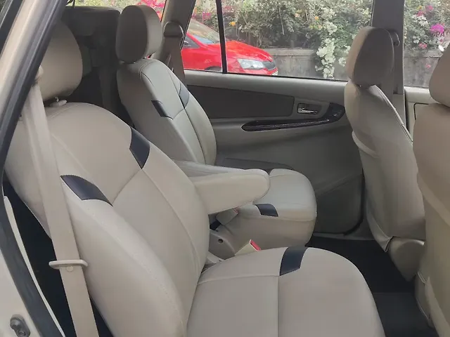 Used Toyota Innova [2013-2014] 2.5 VX 7 STR BS-IV in Mumbai