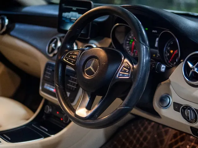 Used Mercedes-Benz GLA [2017-2020] 200 Sport in Delhi