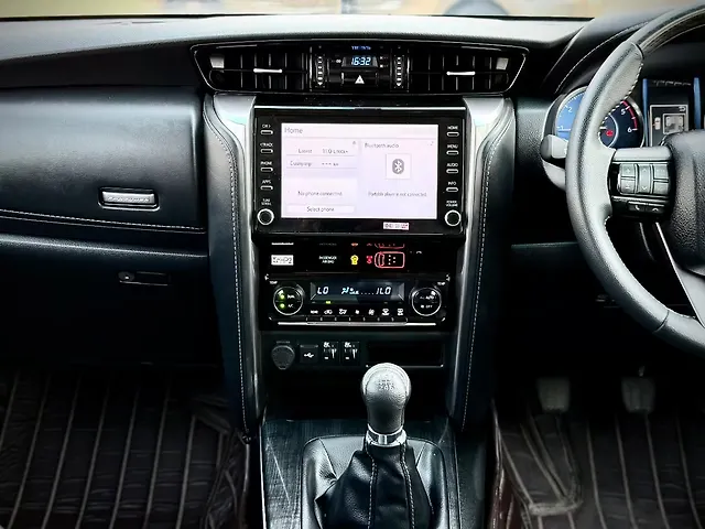 Used Toyota Fortuner 4x2 2WD Diesel 2.8L Turbo 6 Speed Manual in Delhi