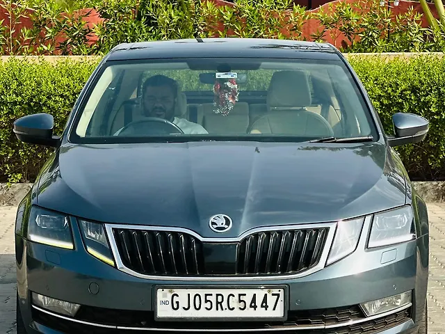 Used 2017 Skoda Octavia in Surat