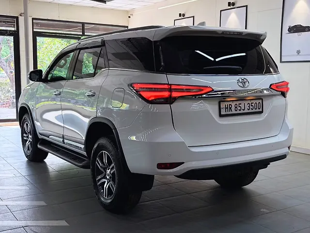 Used Toyota Fortuner 4x2 2WD Petrol 2.7L Automatic in Delhi