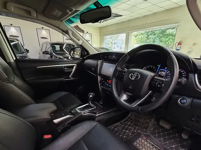 Used Toyota Fortuner 4x2 2WD Petrol 2.7L Automatic in Delhi