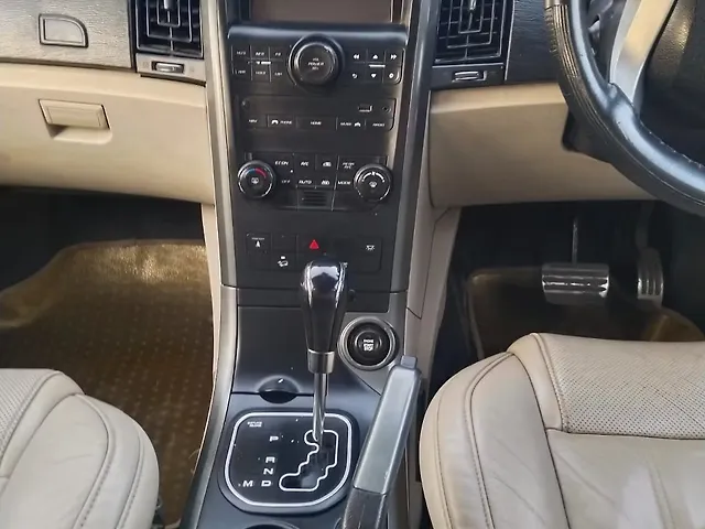 Used Mahindra XUV500 [2015-2018] W10 AWD AT in Thane