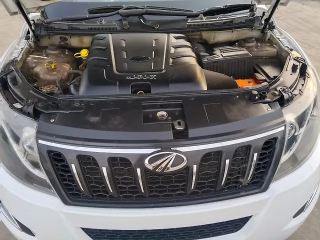 Used Mahindra XUV500 [2015-2018] W10 AWD AT in Thane