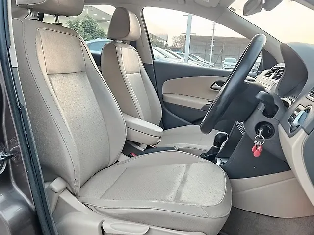 Used Volkswagen Vento [2015-2019] Highline Plus 1.2 (P) AT 16 Alloy in Ahmedabad