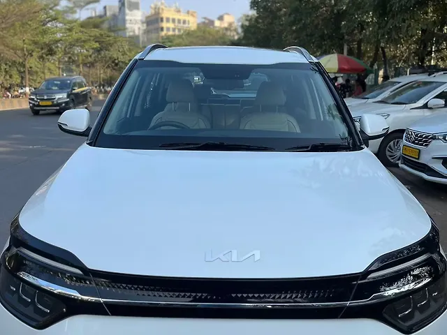 Used 2022 Kia Carens in Mumbai