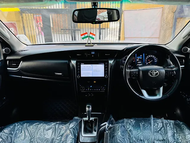 Used Toyota Fortuner 4x2 2WD Diesel 2.8L Turbo Automatic in Delhi