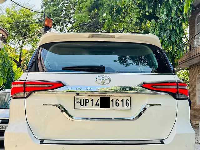 Used Toyota Fortuner 4x2 2WD Diesel 2.8L Turbo Automatic in Delhi