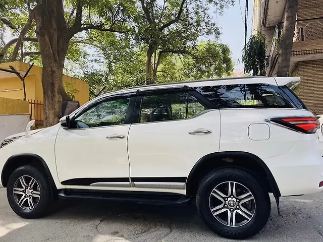 Used Toyota Fortuner 4x2 2WD Diesel 2.8L Turbo Automatic in Delhi