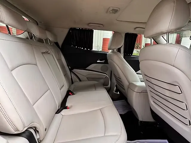 Used Mahindra XUV300 [2019-2024] W8 (O) 1.5 Diesel [2020] in Nashik