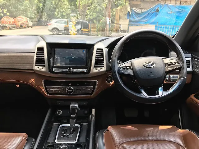 Used Mahindra Alturas G4 4WD AT in Mumbai