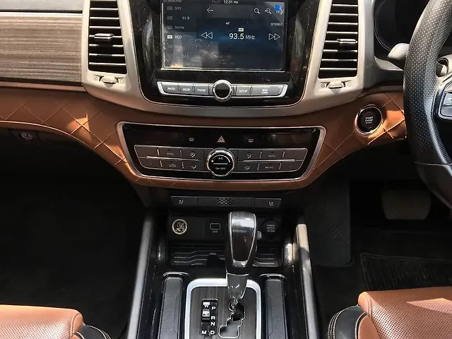 Used Mahindra Alturas G4 4WD AT in Mumbai