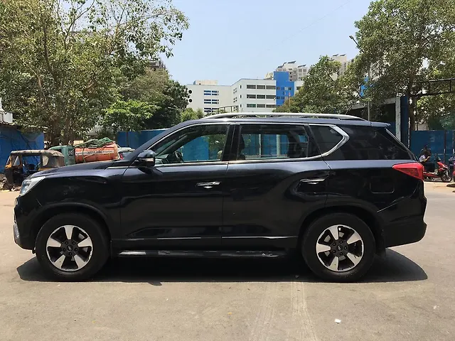 Used Mahindra Alturas G4 4WD AT in Mumbai