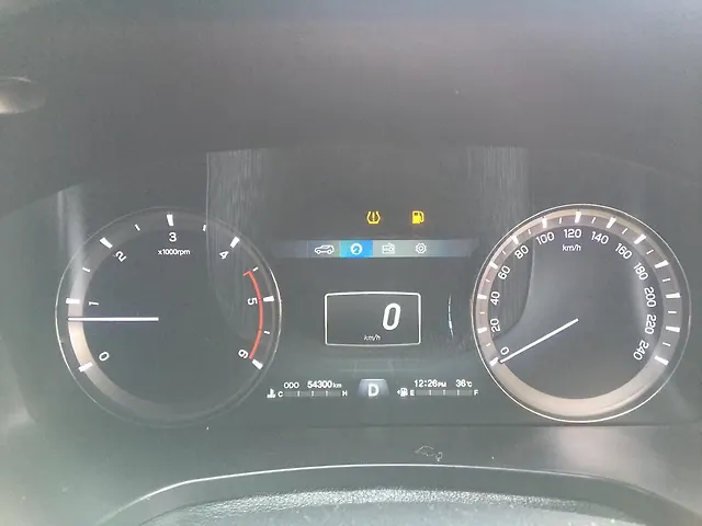 Used Mahindra Alturas G4 4WD AT in Mumbai