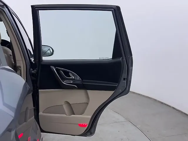 Used Mahindra XUV500 [2015-2018] W10 in Chandigarh