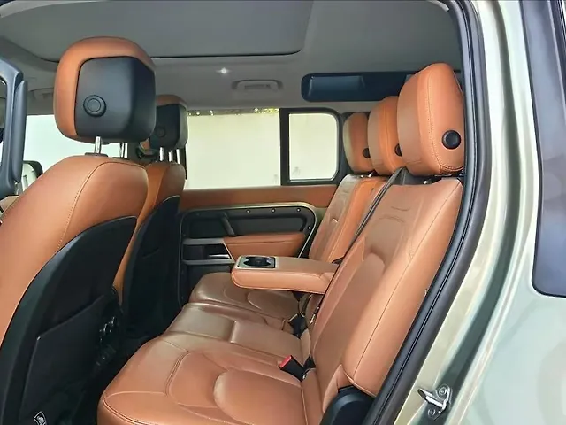 Used Land Rover Defender 110 HSE 2.0 Petrol [2021] in Agra