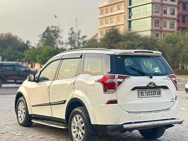 Used Mahindra XUV500 W9 AT in Delhi Used Mahindra XUV500 W9 AT in Delhi