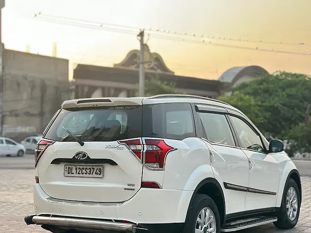 Used Mahindra XUV500 W9 AT in Delhi Used Mahindra XUV500 W9 AT in Delhi