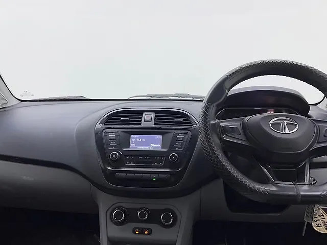 Used Tata Old Generation Tiago 2020 XM iCNG [2023-2025] in Delhi