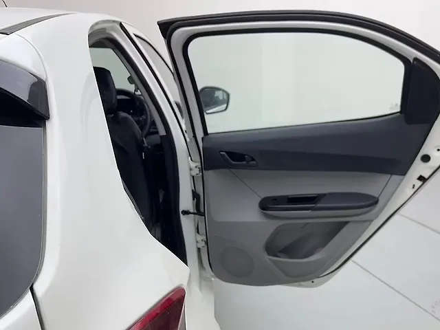 Used Tata Old Generation Tiago 2020 XM iCNG [2023-2025] in Delhi