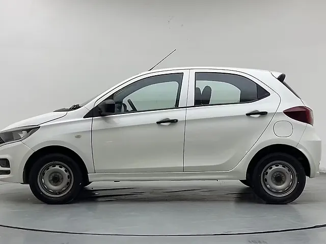 Used Tata Old Generation Tiago 2020 XM iCNG [2023-2025] in Delhi