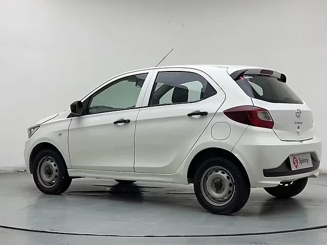 Used Tata Old Generation Tiago 2020 XM iCNG [2023-2025] in Delhi