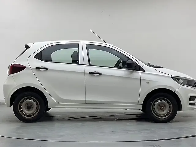 Used Tata Old Generation Tiago 2020 XM iCNG [2023-2025] in Delhi