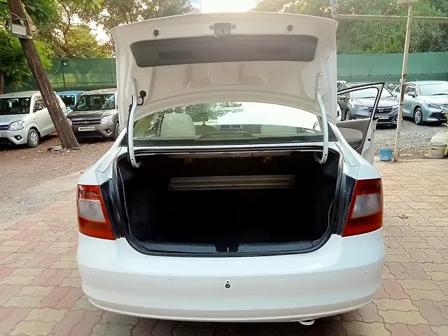 Used Skoda Rapid [2014-2015] 1.5 TDI CR Ambition Plus AT in Mumbai