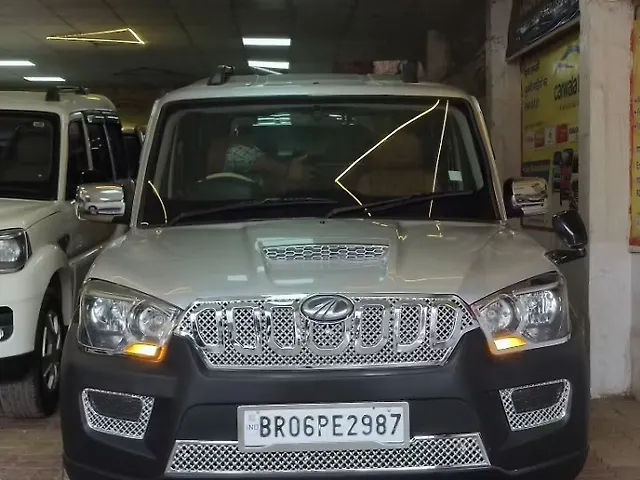 Used 2019 Mahindra Scorpio in Muzaffarpur