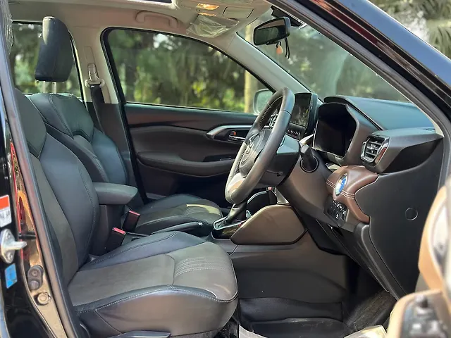Used Toyota Urban Cruiser Hyryder V Hybrid [2023-2025] in Mumbai