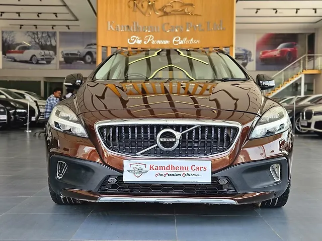 Used 2016 Volvo V40 Cross Country in Ahmedabad