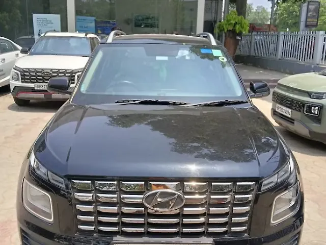 Used 2025 Hyundai Venue in Lucknow