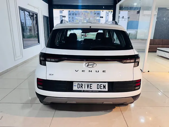 Used Hyundai Venue [2023-2025] SX (O) MT 1.5 Diesel in Chandigarh