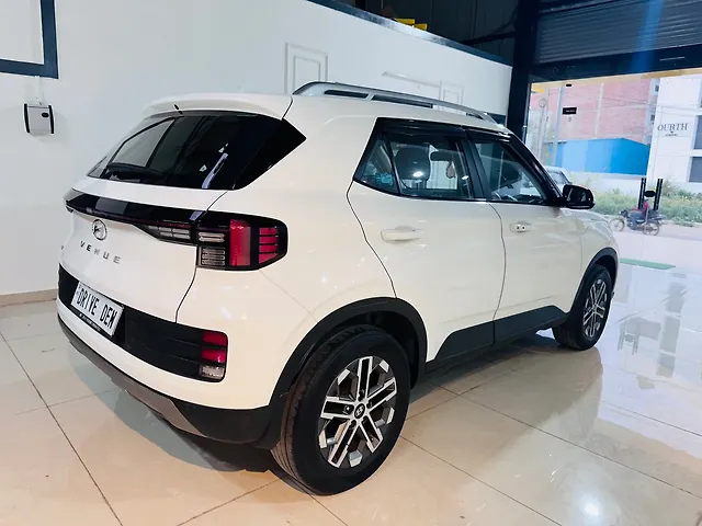 Used Hyundai Venue [2023-2025] SX (O) MT 1.5 Diesel in Chandigarh