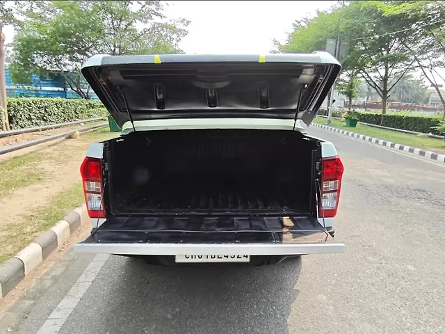Used Isuzu D-Max V-Cross [2016-2018] 4x4 in Mohali
