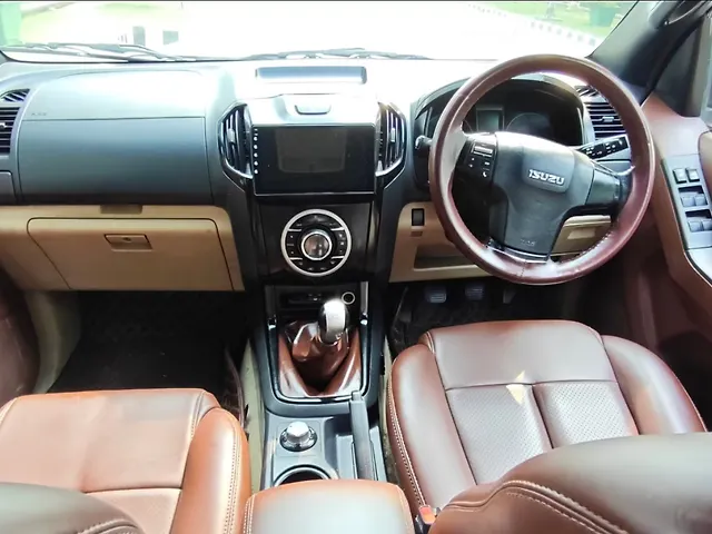Used Isuzu D-Max V-Cross [2016-2018] 4x4 in Mohali