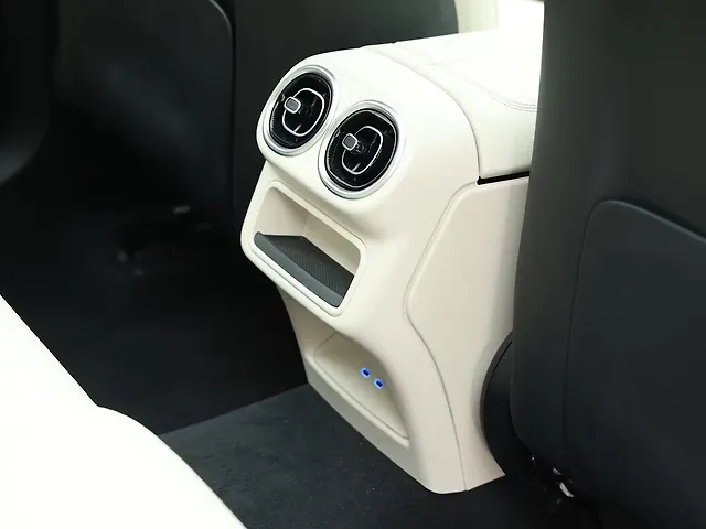 Used Mercedes-Benz GLC 300 4MATIC in Delhi