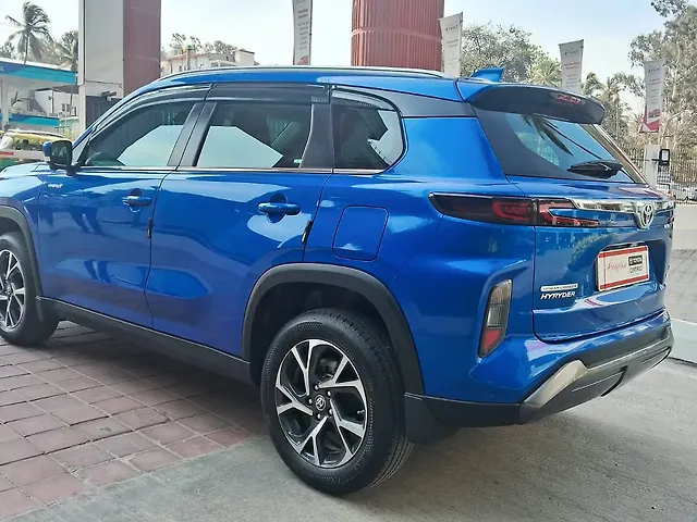 Used Toyota Urban Cruiser Hyryder V Hybrid [2023-2025] in Bangalore