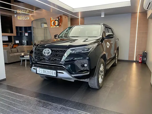 Used Toyota Fortuner 4X4 AT 2.8 Diesel in Mumbai